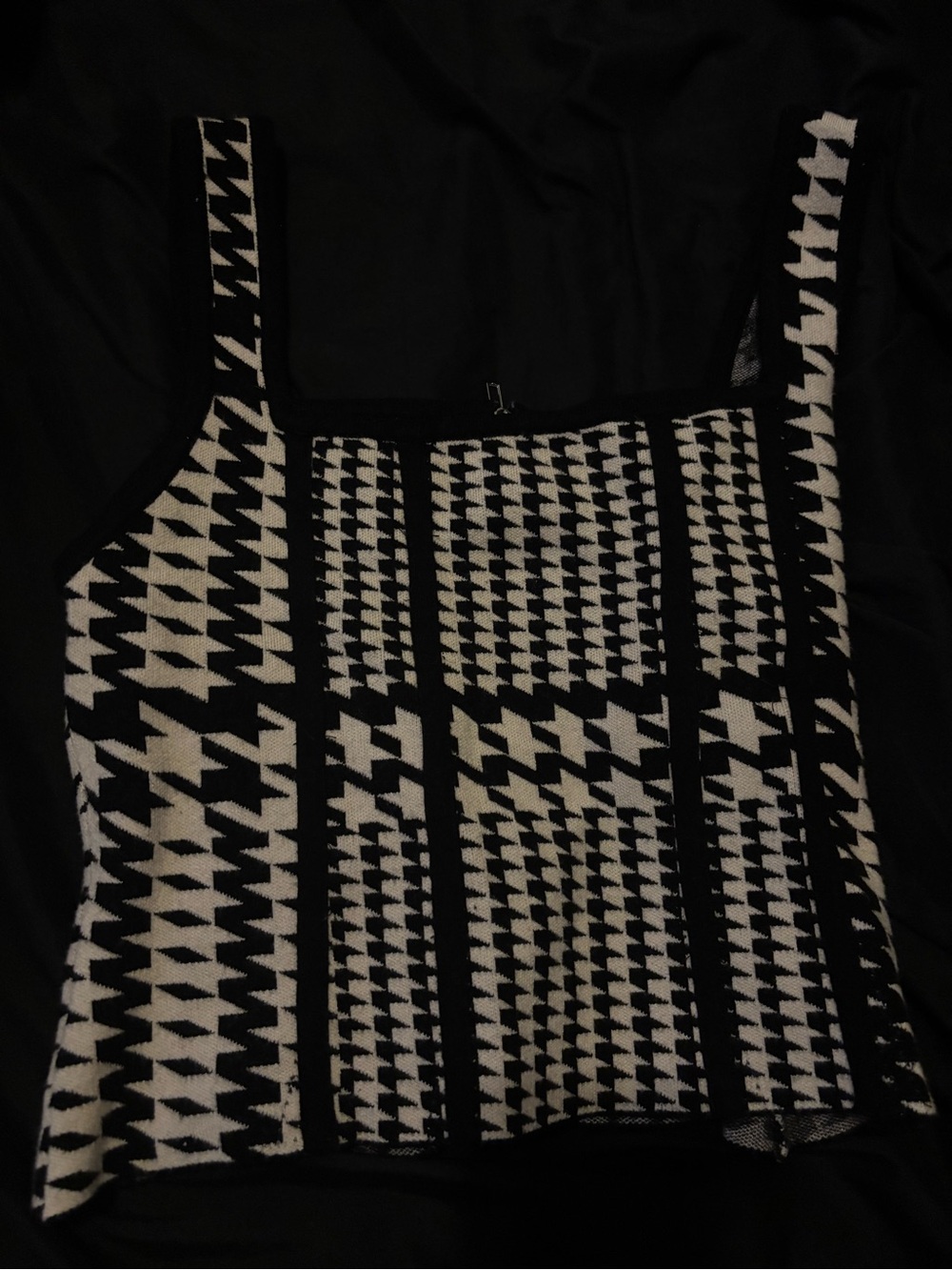 Forever 21 Black and White Houndstooth Knit Tank